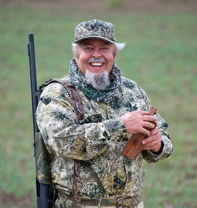 Robert Linder is an outdoor enthusiast and hunting expert.