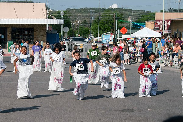 The annual Bluebonnet Festival in Burnet offers many activities for all ages, making it a family affair. Photo by Diana Cox