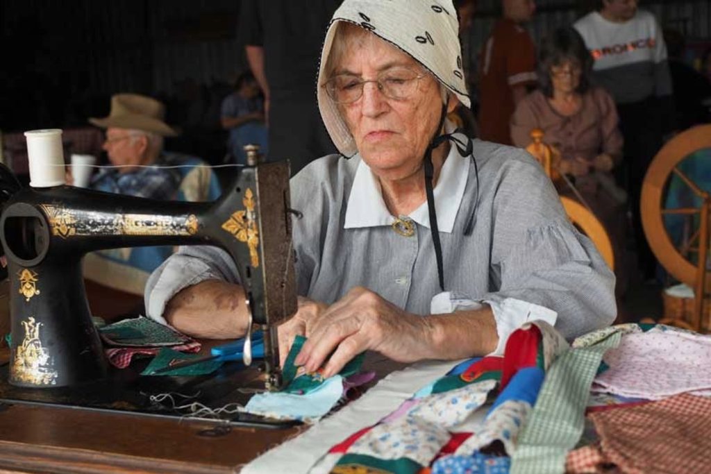 quilter at Fort Croghan  Day